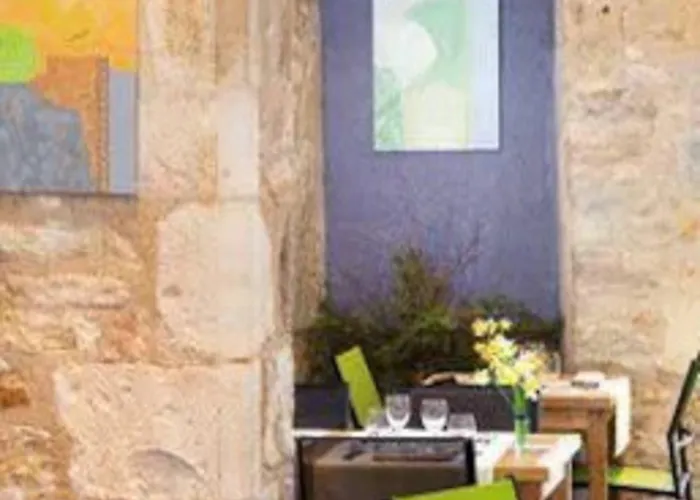 Logis La Garissade Szálloda Murat