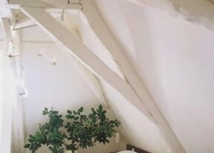 Szálloda Logis La Garissade 2*