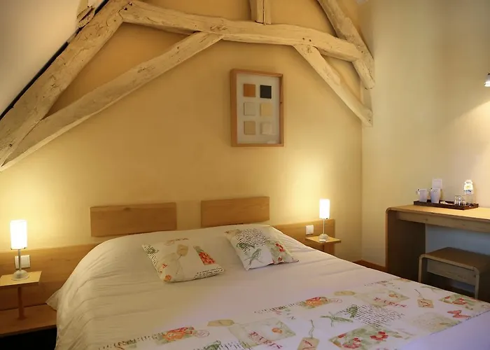 Logis La Garissade 2*