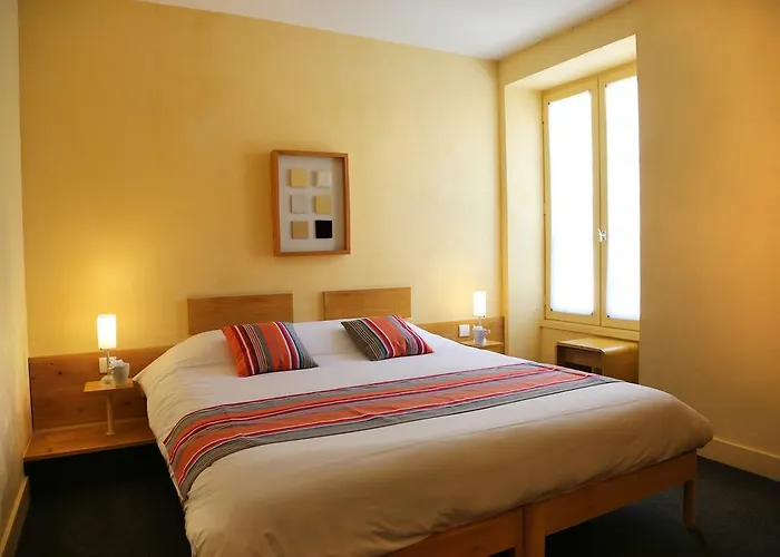 Logis La Garissade 2*