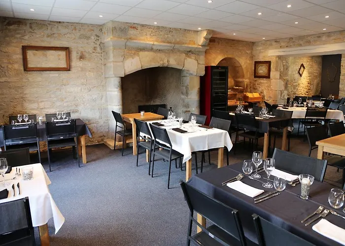 Logis La Garissade Szálloda 2*