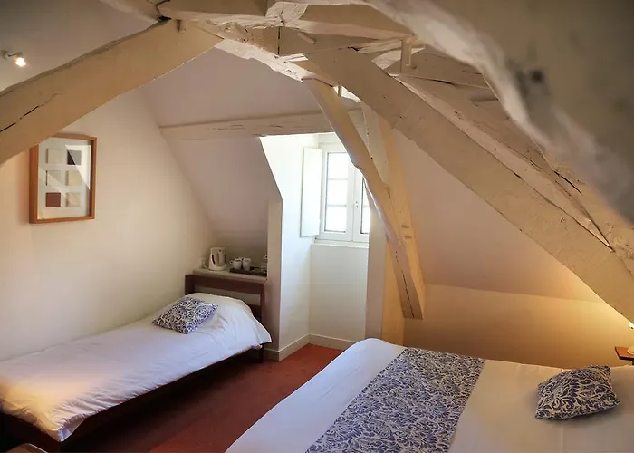 Logis La Garissade Szálloda 2*