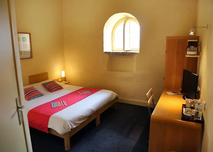 Szálloda Logis La Garissade 2*