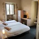Logis La Garissade 2*