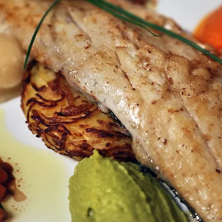 Logis La Garissade Hotell Murat