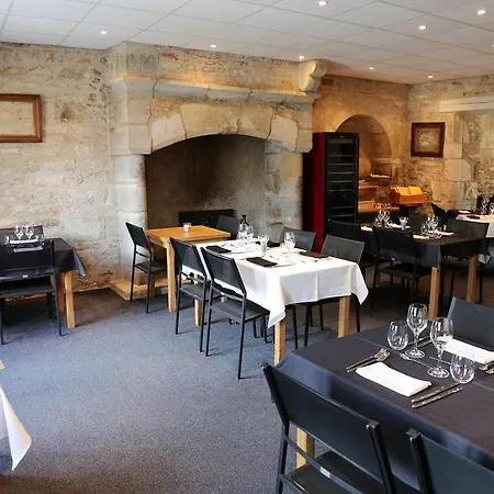 Logis La Garissade Hotell 2*