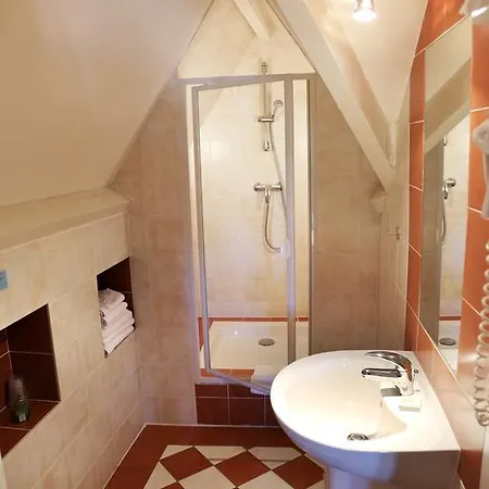 Logis La Garissade Hotel Murat